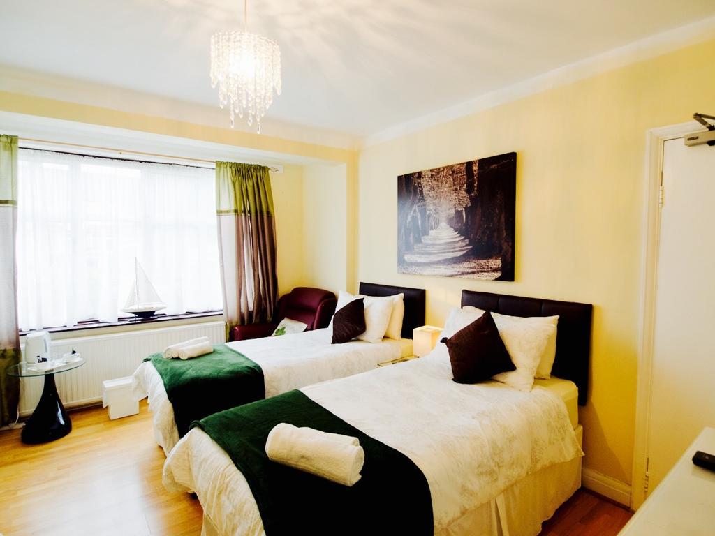 Gable Lodge Лондон Екстер'єр фото